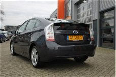 Toyota Prius - 1.8 Executive NAVI / LEDER / CAMERA / ALL-SEASON BANDEN