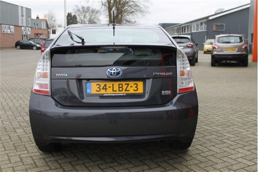 Toyota Prius - 1.8 Executive NAVI / LEDER / CAMERA / ALL-SEASON BANDEN - 1