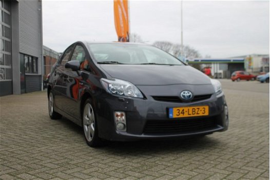 Toyota Prius - 1.8 Executive NAVI / LEDER / CAMERA / ALL-SEASON BANDEN - 1