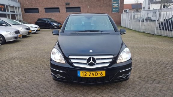 Mercedes-Benz B-klasse - 180 CDI Business Class - Automaat - Airco - Cruise - 17 inch l.m velgen - P - 1