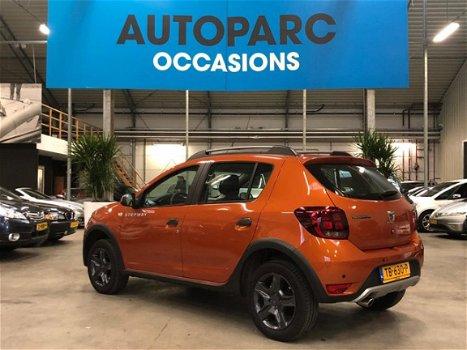 Dacia Sandero - 0.9 TCe SL Stepway 1e eig. navi pdc airco camera - 1