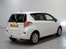 Toyota Verso S - 1.3 VVT-i Dynamic | Trekhaak | Navigatie | Xenon | Dealer onderhouden