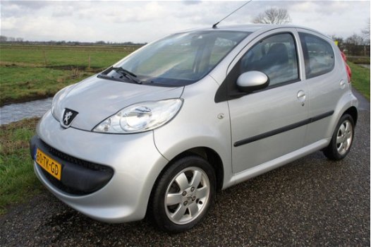 Peugeot 107 - 1.0-12V XS Automaat Airco 5Deurs - 1