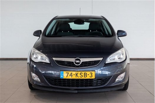 Opel Astra - 1.6 Edition | Airco | Cruise Control | Elektrische ramen | Radio | Bluetooth | 17 inch - 1