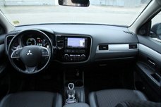 Mitsubishi Outlander - 2.0 PHEV 4WD Business X-Line Trekhaak Incl. BTW
