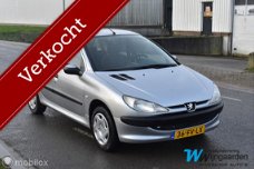 Peugeot 206 - 1.6 XT, Trekhaak, Nette auto, 5-deurs