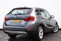 BMW X1 - sDrive20i Chrome Line | 184 PK | AUTOMAAT | NAVI | CRUISE | CLIMATE | LMV | XENON | DEALER - 1 - Thumbnail