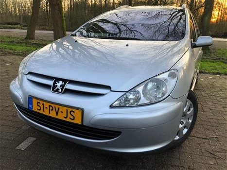 Peugeot 307 SW - 2.0 16V Premium 2005/PANO/CLIMA/AUTOMAAT/PDC/ - 1