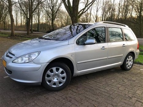 Peugeot 307 SW - 2.0 16V Premium 2005/PANO/CLIMA/AUTOMAAT/PDC/ - 1