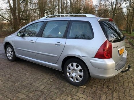 Peugeot 307 SW - 2.0 16V Premium 2005/PANO/CLIMA/AUTOMAAT/PDC/ - 1