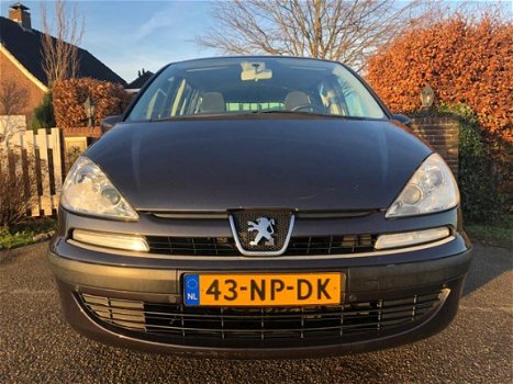 Peugeot 807 - SV 2.2-16V 7 Persoon Airco Cruisecontrol - 1