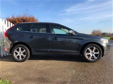 Volvo XC60 - D5 AWD 215PK Automaat Leer Navi Camera