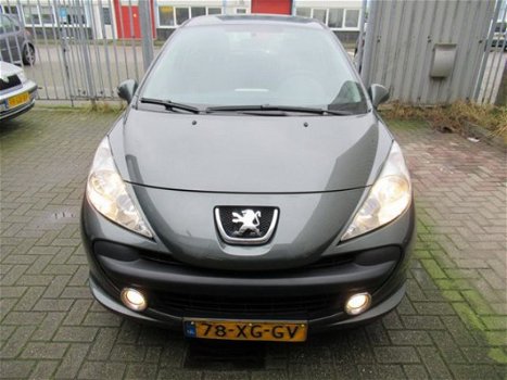 Peugeot 207 - XS 1.6-16V VTi - 1