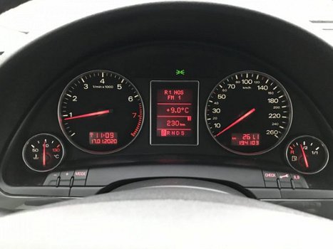 Audi A4 - 2.0 FSI Automaat, Clima, Cruise, Xenon - 1