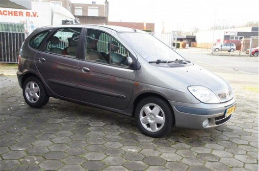 Renault Scénic - 1.6-16V Authentique - 1