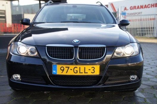 BMW 3-serie Touring - 318i Business Line - 1