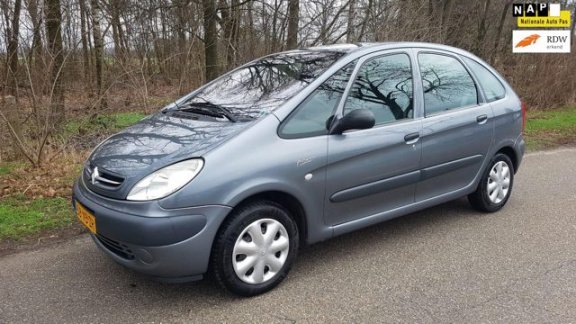 Citroën Xsara Picasso - 1.8i-16V Différence Apk 08-2020 - 1