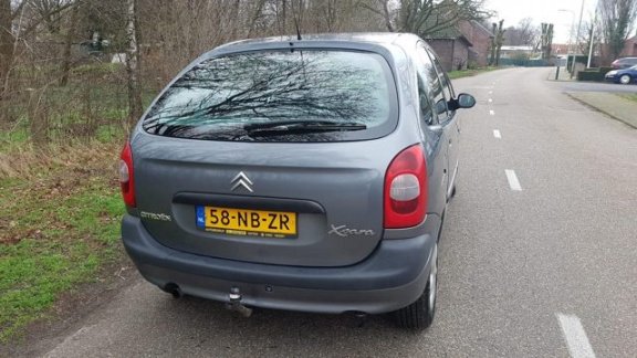 Citroën Xsara Picasso - 1.8i-16V Différence Apk 08-2020 - 1