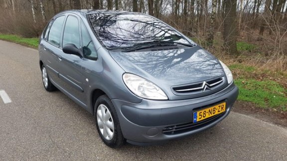 Citroën Xsara Picasso - 1.8i-16V Différence Apk 08-2020 - 1