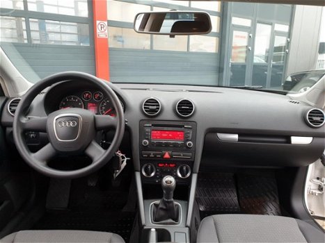 Audi A3 - 1.6 Attraction - 1