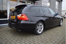 BMW 3-serie Touring - 318d Business Line