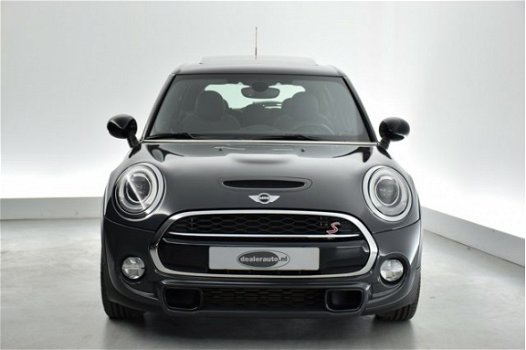 Mini Mini Cooper - 2.0 aut. 170PK SD PANORAMA LEDER NAVI Chili Serious Business - 1