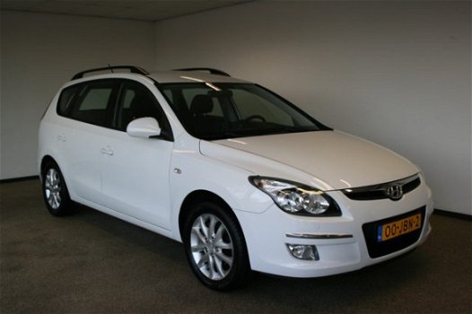 Hyundai i30 CW - 1.6i Dynamic Bns - 1