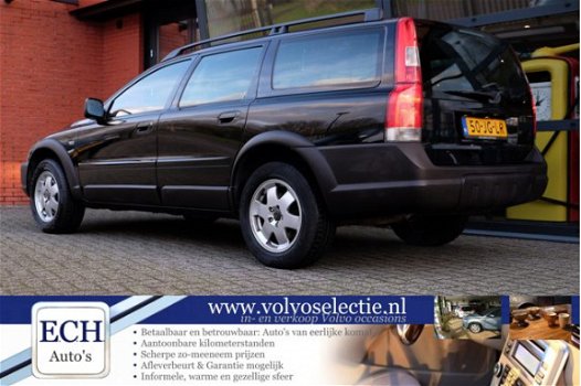 Volvo XC70 - 2.4T 200 pk Comfort Line, Airco, Navi, Cruise Control - 1