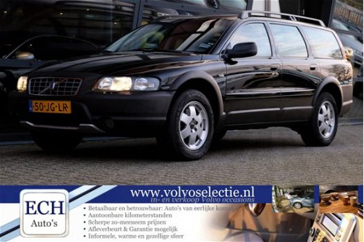 Volvo XC70 - 2.4T 200 pk Comfort Line, Airco, Navi, Cruise Control - 1