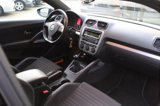 Volkswagen Scirocco - 2.0TFSI 200PK Highline | ORG. NL | SUPER STAAT | STOELVERW. | CLIMATE CONTROL - 1
