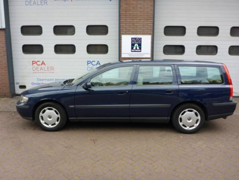 Volvo V70 - 2.4 Comfort Line Youngtimer, leder, Clima, Cruise, Trekh.. Vestiging Hilversum tel: 0356 - 1