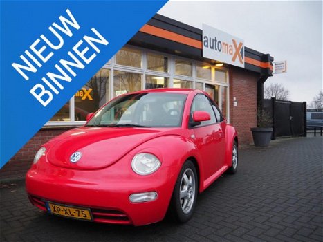 Volkswagen New Beetle - 2.0 Highline - 1