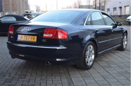 Audi A8 - 3.7 Quattro - 1