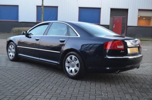 Audi A8 - 3.7 Quattro - 1