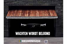 Volvo V60 - T4 Aut. benzine Momentum Business Pack , stoelverwarming voor, navigatie etc