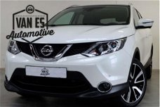 Nissan Qashqai - 1.6 Tekna Panodak / Navi / Leder / Camera / Stoelverwarming