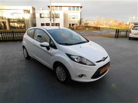 Ford Fiesta - 1.6 TDCi ECOnetic Lease Trend AIRCO - 1