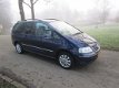 Volkswagen Sharan - 1.8 Turbo Sportline 7 persoons.clima.cruise control.trekhaak.cruise control - 1 - Thumbnail