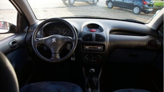 Peugeot 206 - XT 1.4 - 1