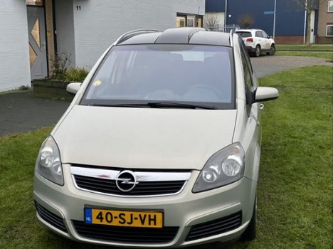 Opel Zafira - 2.2 Enjoy 7-Zitter*Panodak*Airco*Cruisecontrol*Trekhaak - 1