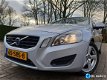 Volvo V60 - D3 Momentum - 1 - Thumbnail