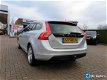 Volvo V60 - D3 Momentum - 1 - Thumbnail