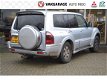 Mitsubishi Pajero - 3.2 Di-D GLS LB 7-seater - 1 - Thumbnail