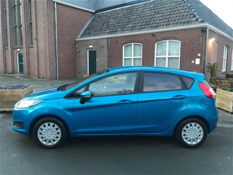 Ford Fiesta - 1.6 TDCi Lease Style NAVIGATIE / TREKHAAK - 1