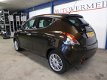 Lancia Y(psilon) - 85pk TwinAir S&S DFN automaat, Gold, navigatie, airco, cruise control, 5drs - 1 - Thumbnail