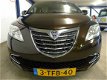 Lancia Y(psilon) - 85pk TwinAir S&S DFN automaat, Gold, navigatie, airco, cruise control, 5drs - 1 - Thumbnail