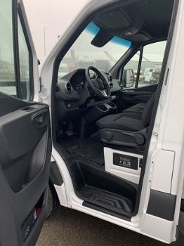 Mercedes-Benz Sprinter - Mercedes 516 A + meubelbak en lift AUTOMAAT - 1