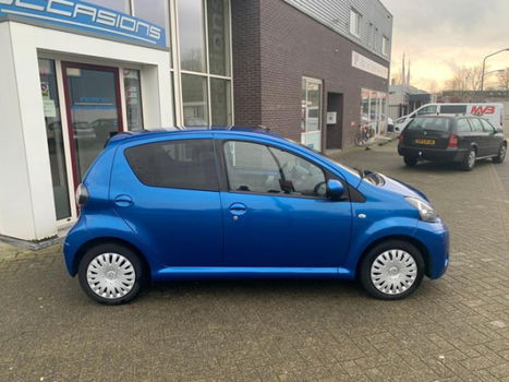 Toyota Aygo - 1.0 VVT-i Comfort / 5 Deurs / Airco / Elek. Pakket / - 1