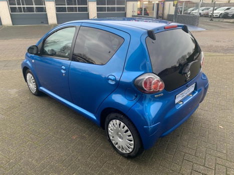 Toyota Aygo - 1.0 VVT-i Comfort / 5 Deurs / Airco / Elek. Pakket / - 1