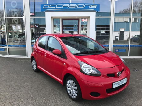 Toyota Aygo - 1.0-12V Comfort / Airco / 5 Deurs / APK / - 1